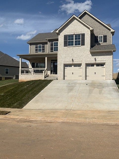 1st image of 223 Bluebriar Trce