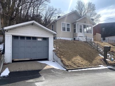 411 Voorhis St, Council Bluffs, IA, 51503