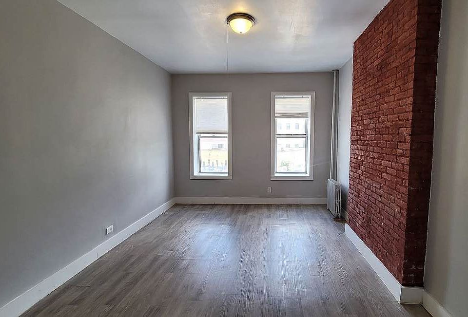 1st image of 420 E 148th St #3R