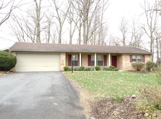 9 Hiawatha Dr, Leola, PA 17540