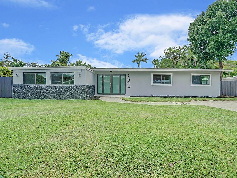 1st image of 2800 NE 10th Avenue