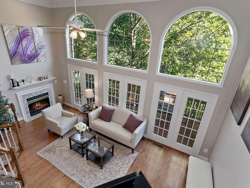 1st image of 2609 Gadsby Pl