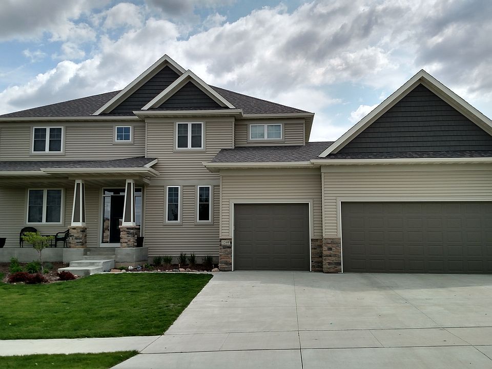 1st image of 1244 5th Ave NW