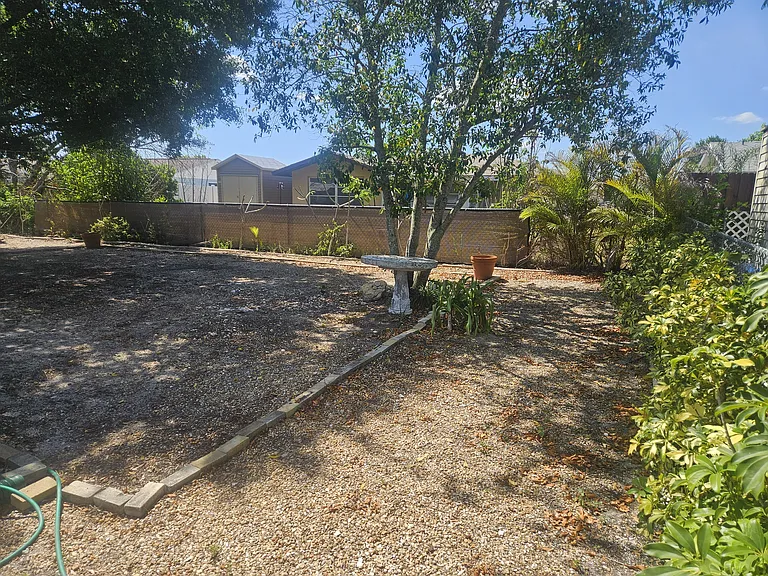 7808 Tropicana Dr — Photo 19
