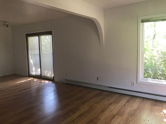 5th image of 227 Woodridge St APT 28