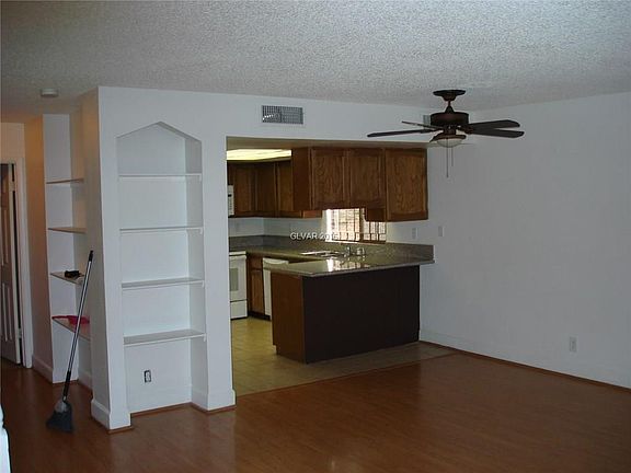 3rd image of 3265 Dayflower St #3