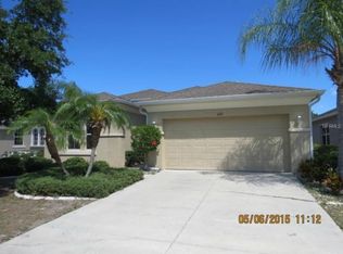 425 Noble Faire Dr, Sun City Center, FL 33573