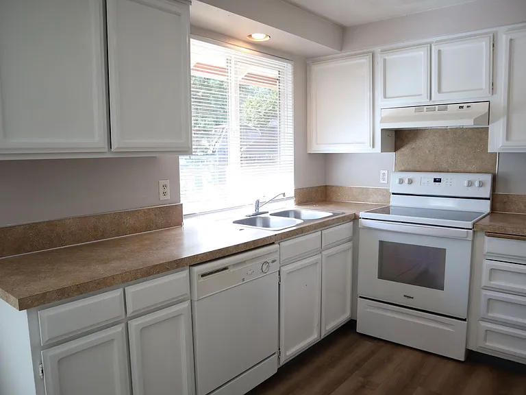 4518 NE 142nd Ave — Photo 7