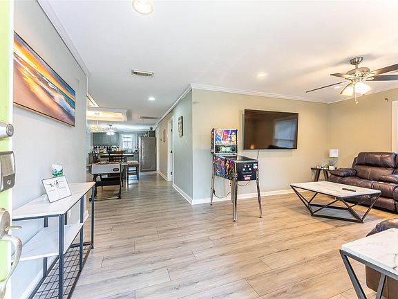 3rd image of 1617 Avenue M #1