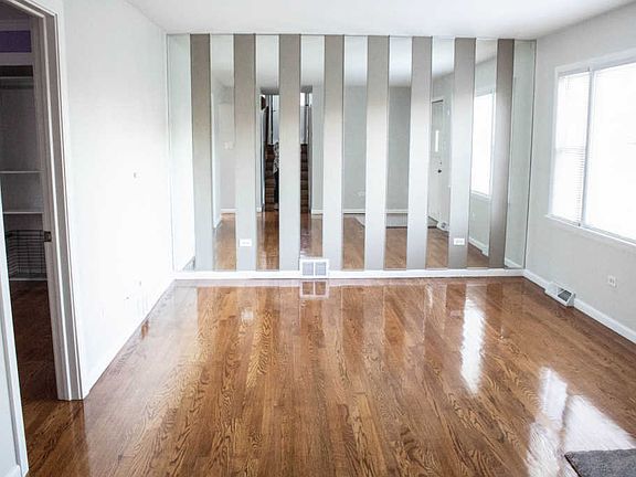 4th image of 16416 Roy St
