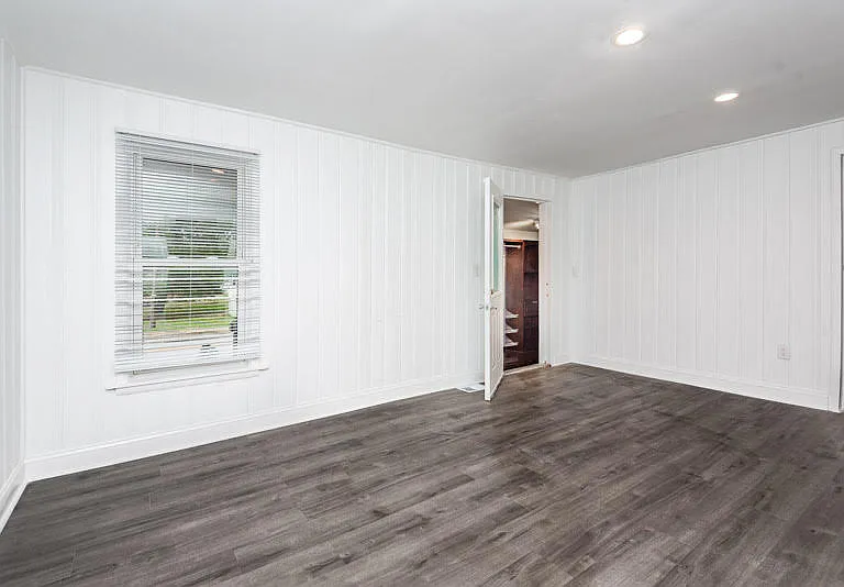 610 Old Harrods Creek Rd — Photo 9