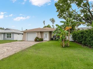 765 97th Ave N, Naples, FL 34108