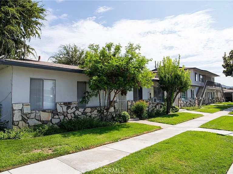 1174 Del Valle Ave #1184 — Photo 8