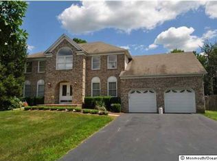 27 Templar Rd, Manalapan, NJ 07726