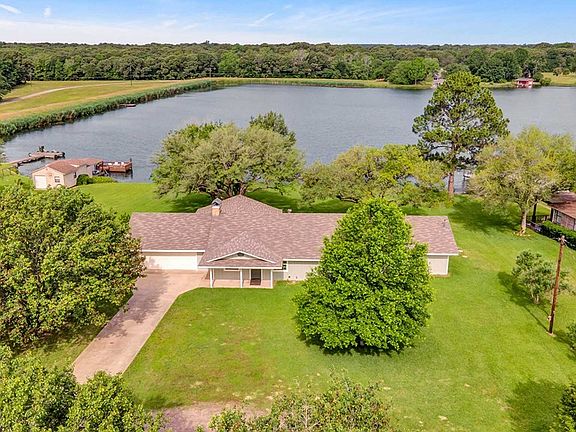 3rd image of 7503 E Lake Dr