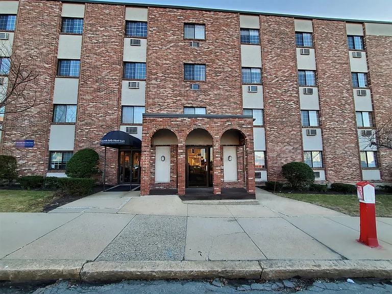 474 Broadway — Photo 6