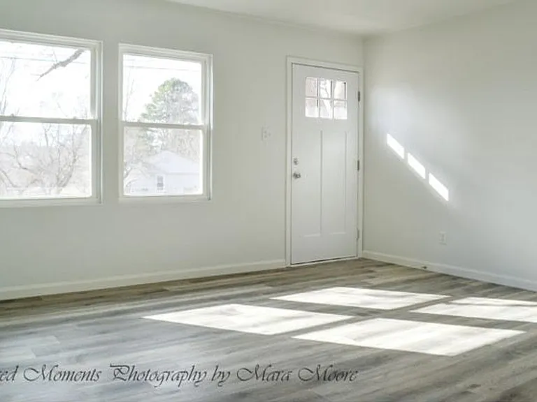 11 King Dr — Photo 19