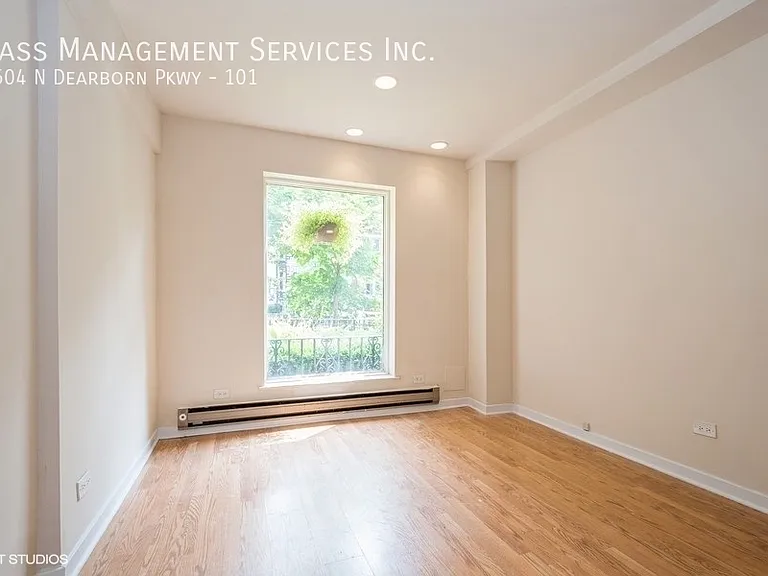 1504 N Dearborn Pkwy, Chicago, IL — Photo 96
