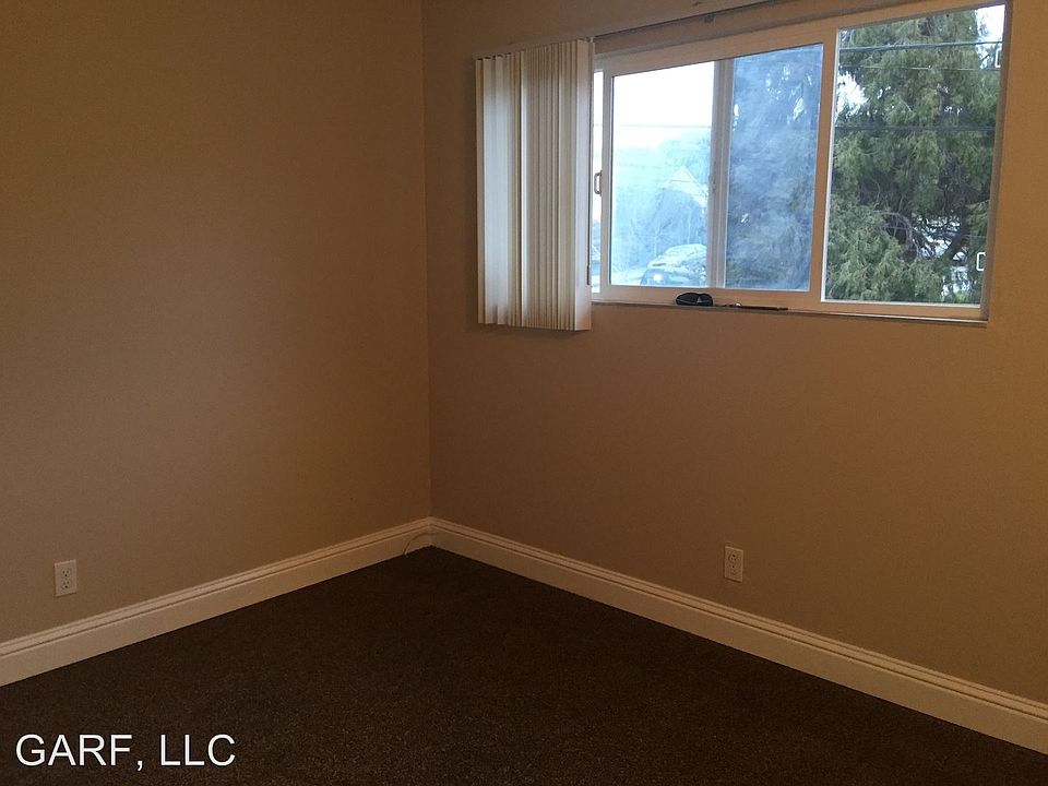 2nd image of 1650 159th Ave APT 11