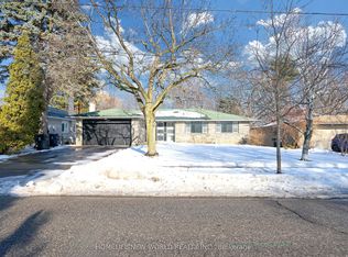 129 Burbank Dr, Toronto, ON M2K 1N6