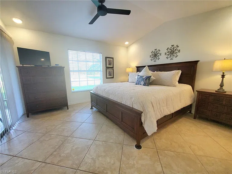 992 Marblehead Dr — Photo 28