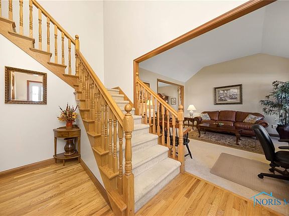 3rd image of 8351 Tawa Creek Dr