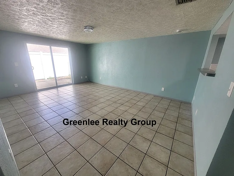 5709 Silver Spur Dr — Photo 4