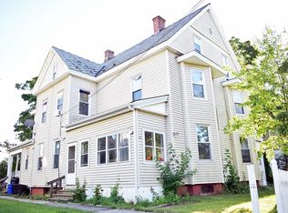 28-30 Beacon Ave, Holyoke, MA 01040