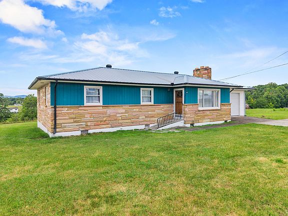 2nd image of 1044 E Highway 2792