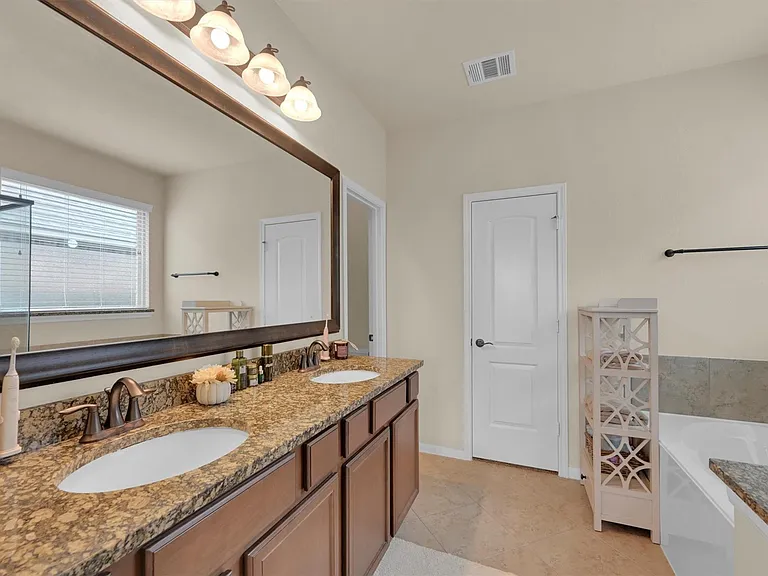 18735 Waketon Dr — Photo 22