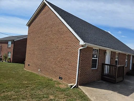 3 bed, 1155 sqft, $1,350 — Photo 2