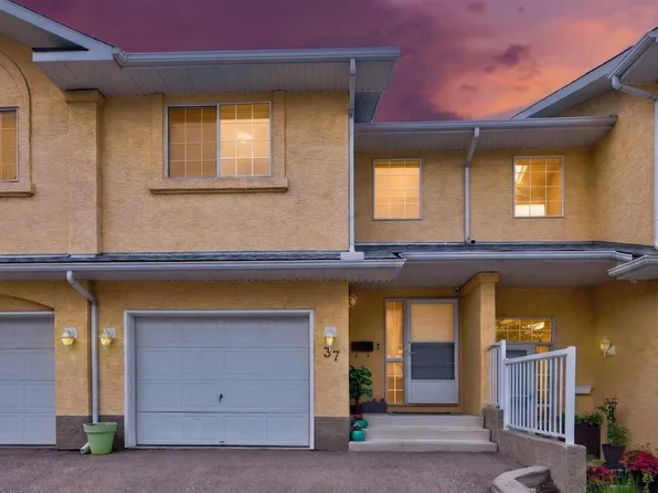 37 E Beddington Gdns NE, Calgary, AB T3K 4N9