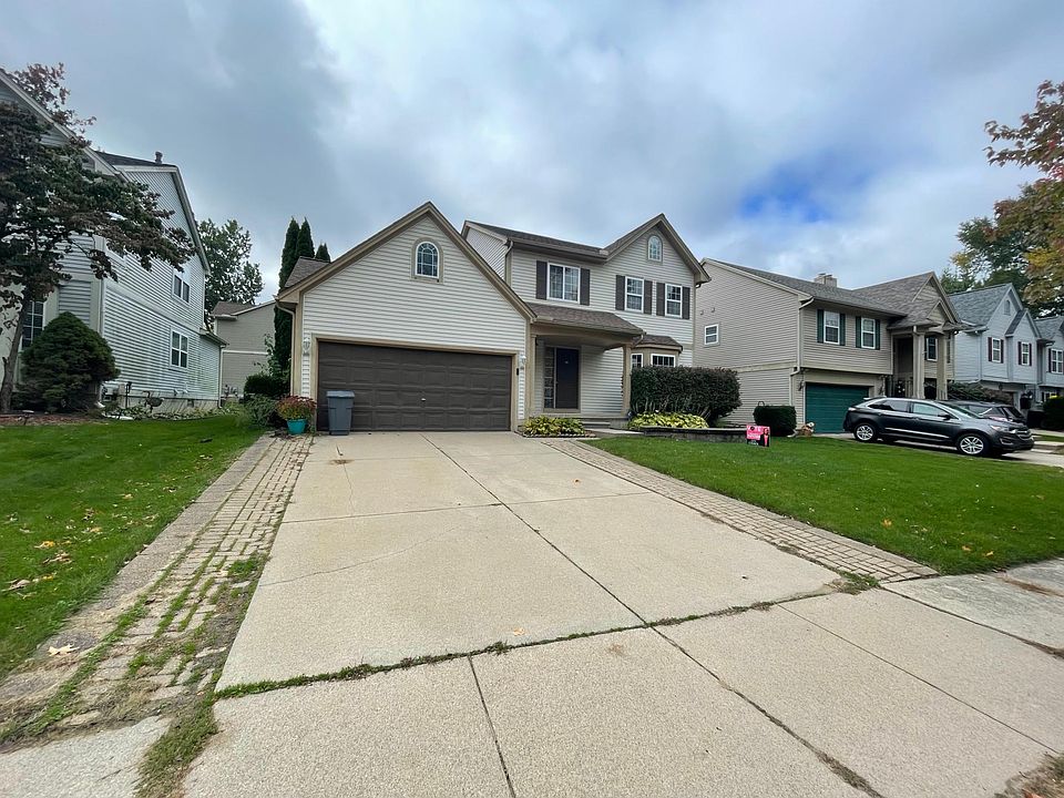 1st image of 874 Canter Ln