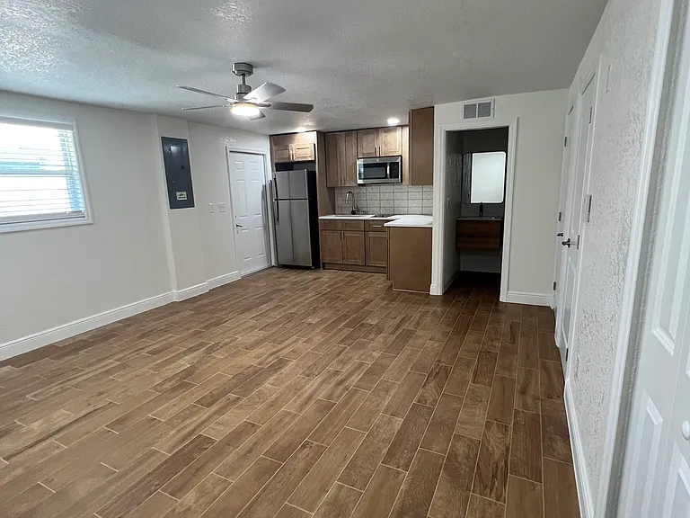5650 Dolores Dr — Photo 5