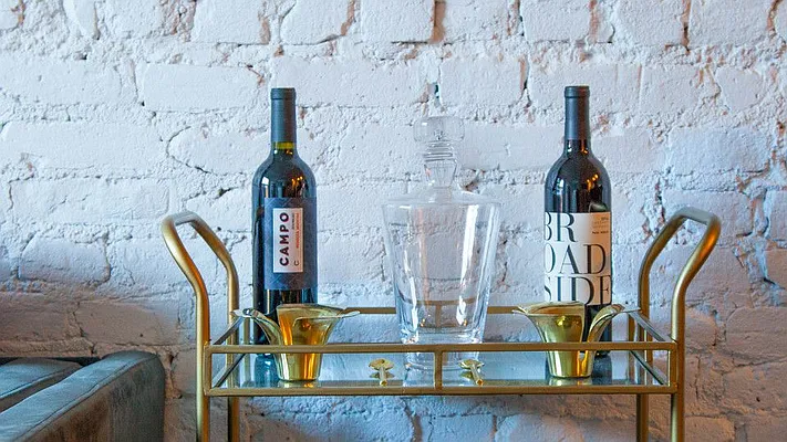 Rented by Nooklyn NYC LLC | media 18