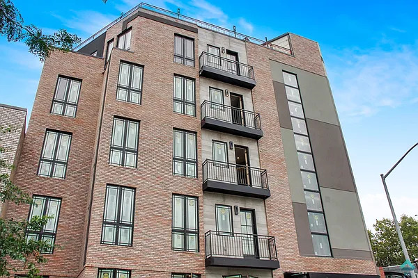 Rented by EXR | media 19