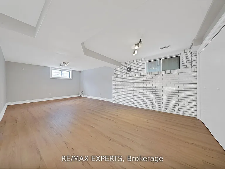 934 Beechwood Ave #LOWER — Photo 19
