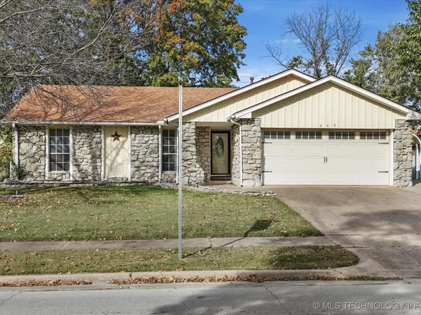 409 E 19th St, Owasso, OK 74055