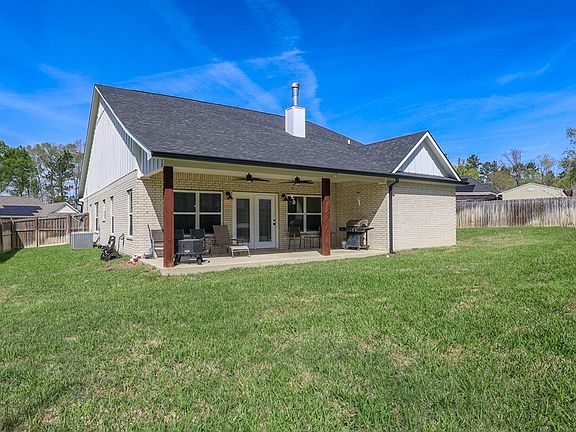 3rd image of 129 Winchester Pl