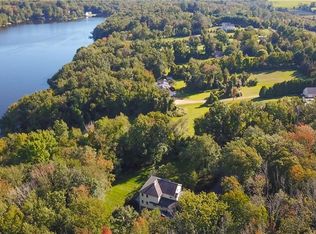 158 W Quasset Rd, Woodstock, CT 06281