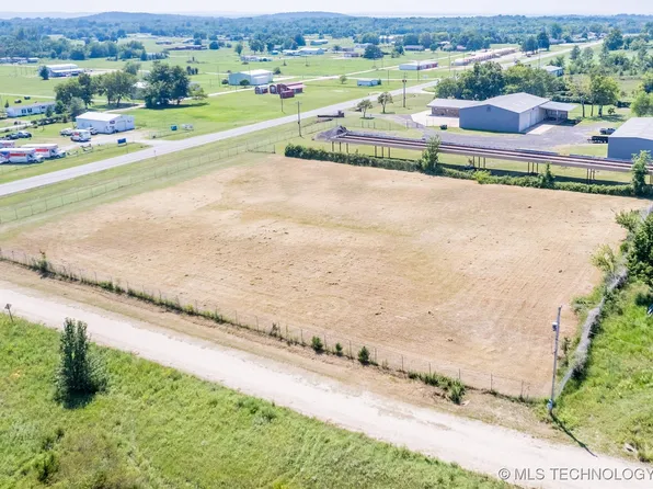 420333 Texanna Rd, Eufaula, OK 74432