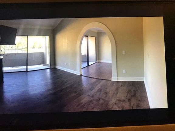 4th image of 4512 Rolling Green Ln