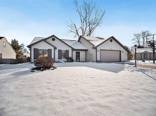 9315 Indian Reserve Trl, Fort Wayne, IN 46804