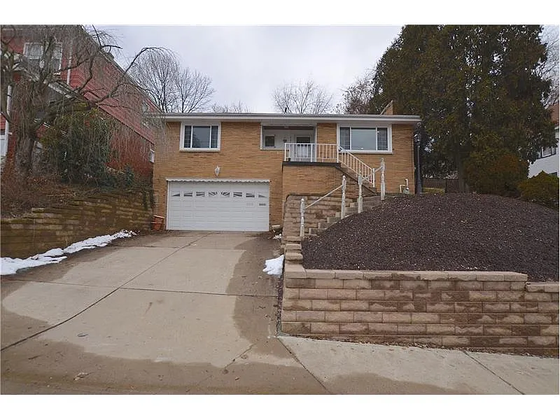 2376 Saranac Ave photo 1