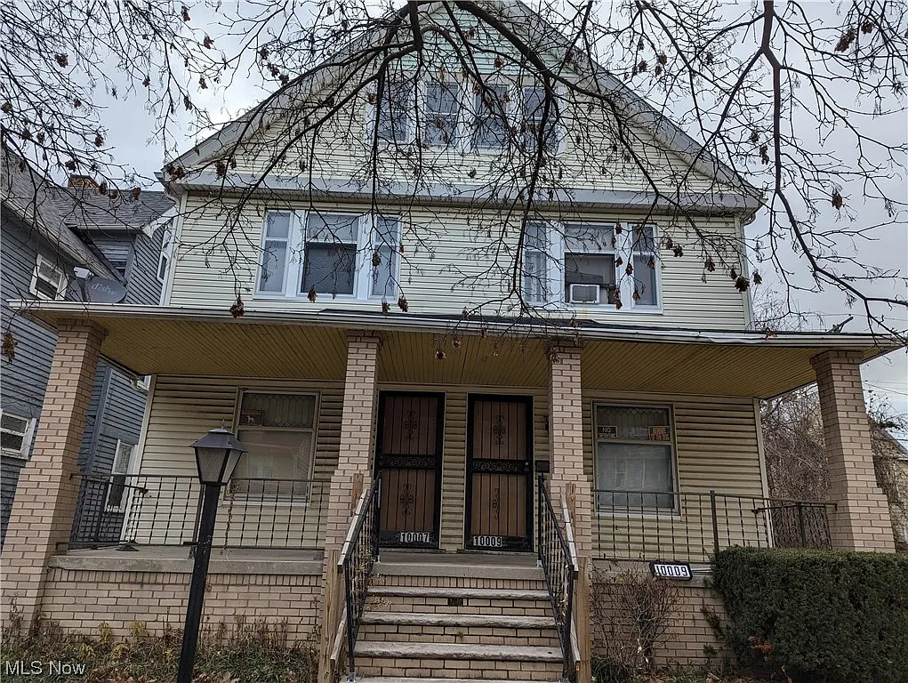 10007 North Blvd photo 1