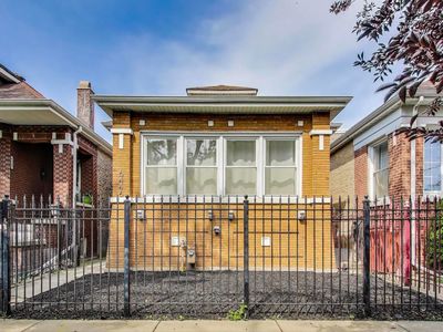 6446 S Whipple St, Chicago, IL, 60629