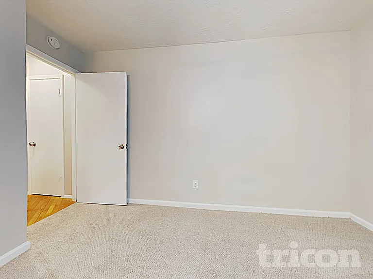 20419 Bishops Gate Ln — Photo 10