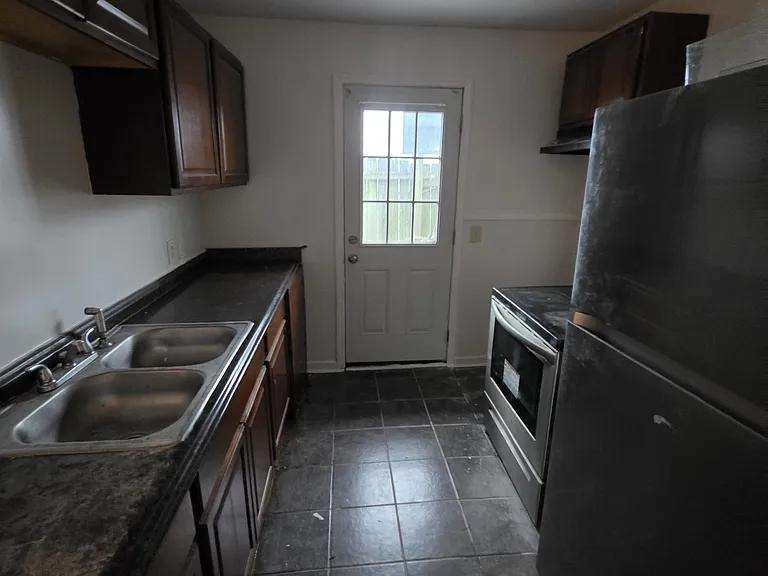 1109 Meharry Blvd #2 — Photo 5