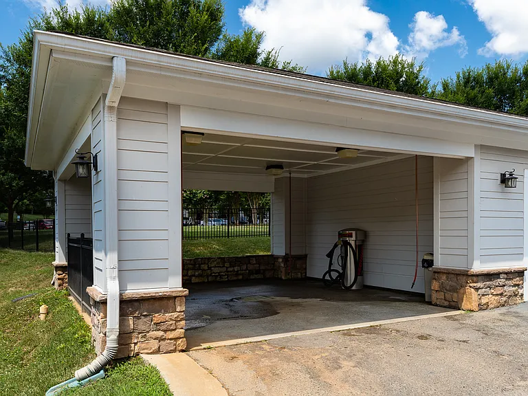 Avana Lake Norman — Photo 29