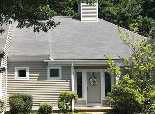 101 Hotchkiss Grove Rd UNIT 17, Branford, CT 06405